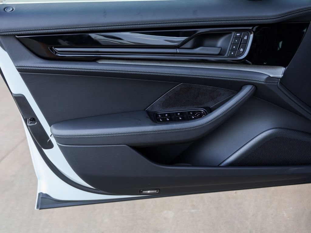 New 2026 Porsche Panamera RWD image 31