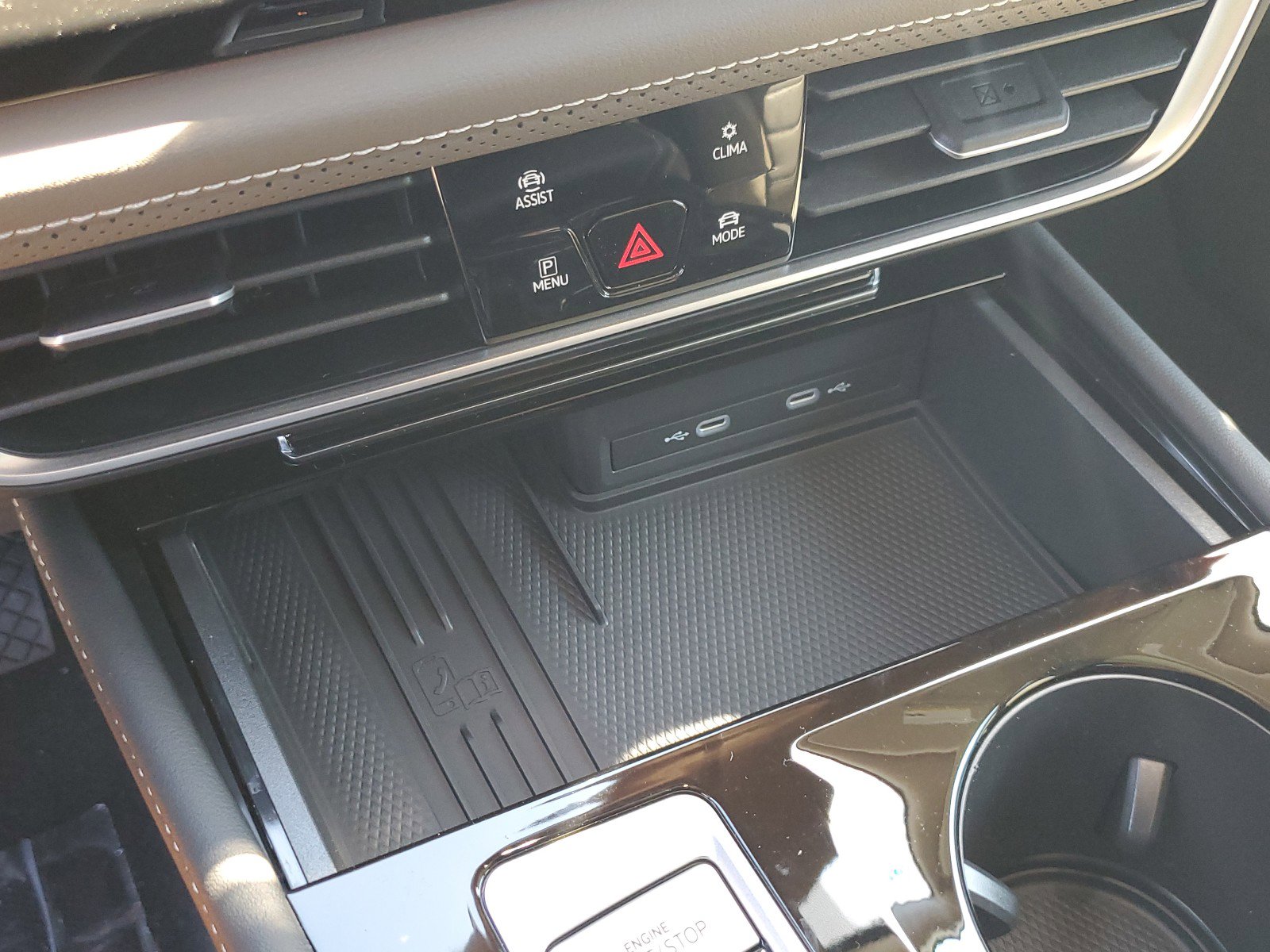 New 2025 Volkswagen Atlas SEL image 26