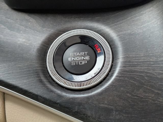 Certified 2022 Jeep Grand Cherokee L Limited RWD image 26
