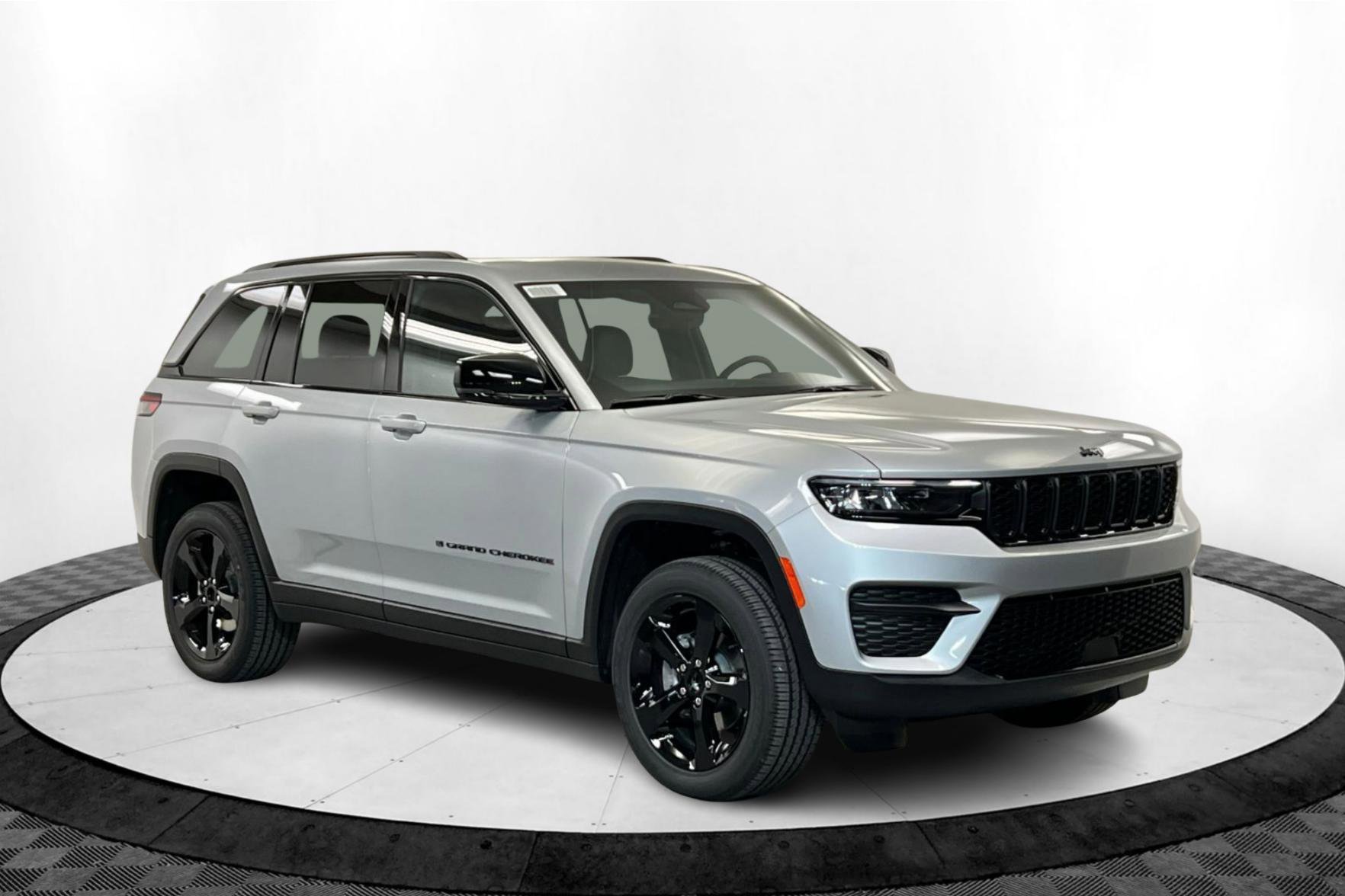 New 2025 Jeep Grand Cherokee Altitude AWD/4WD image 7