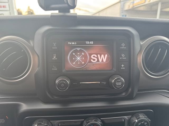 Used 2019 Jeep Wrangler Sport image 23