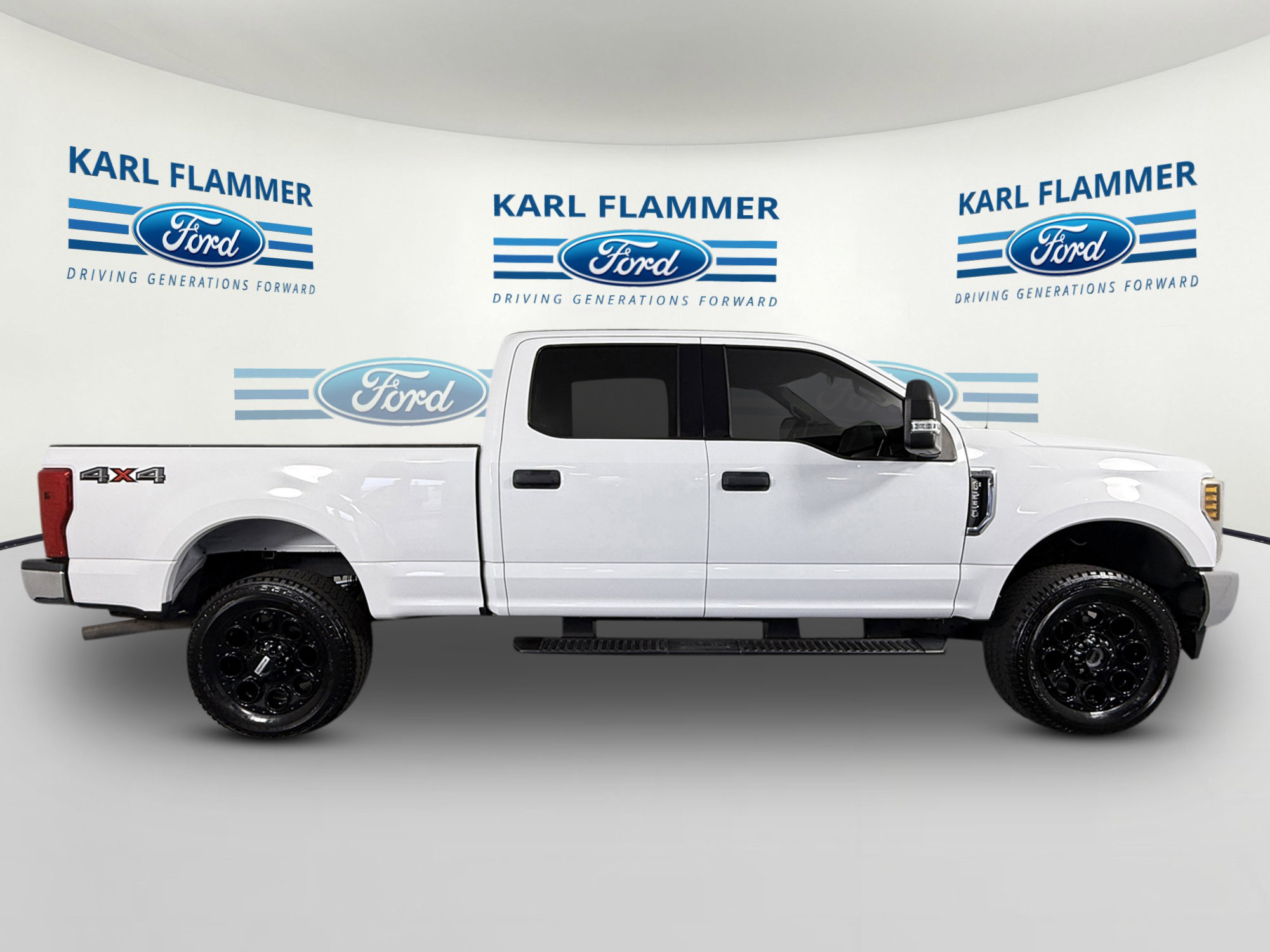 Used 2018 Ford F250 XLT AWD/4WD image 2