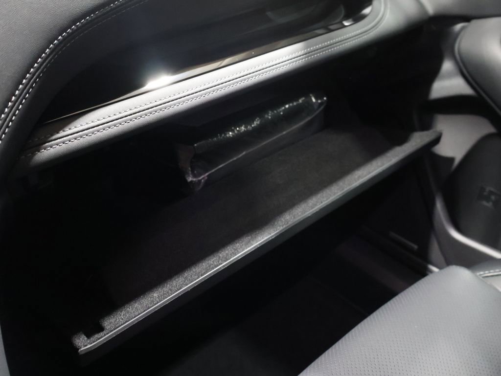 Used 2025 Subaru Outback Limited image 31