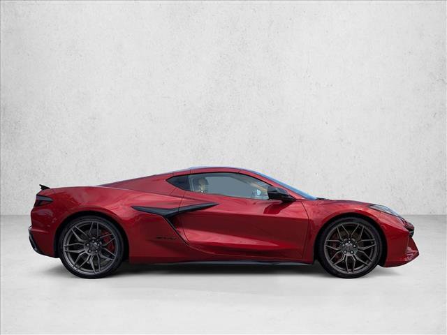 Used 2024 Chevrolet Corvette Z06 RWD image 4