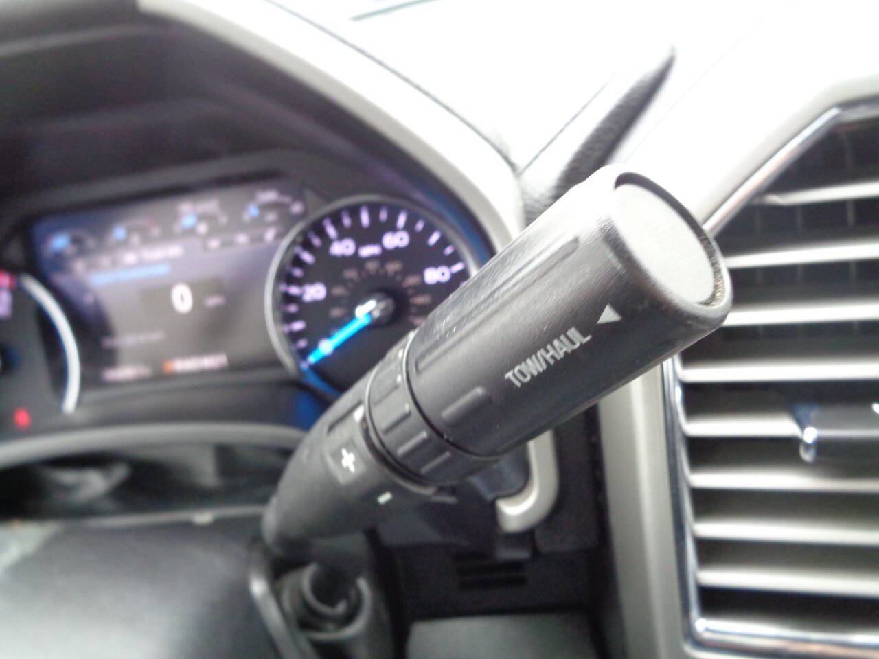 Used 2017 Ford F250 Lariat w/ Chrome Package image 82