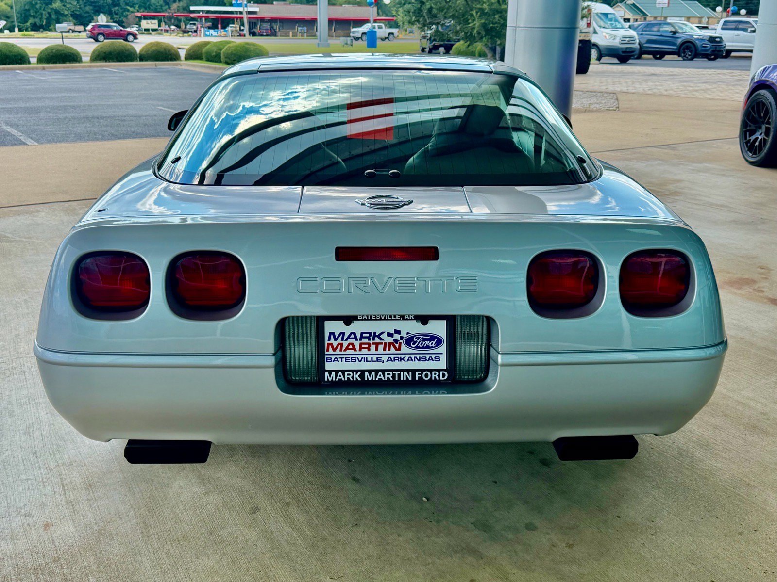 Used 1996 Chevrolet Corvette Coupe RWD image 10