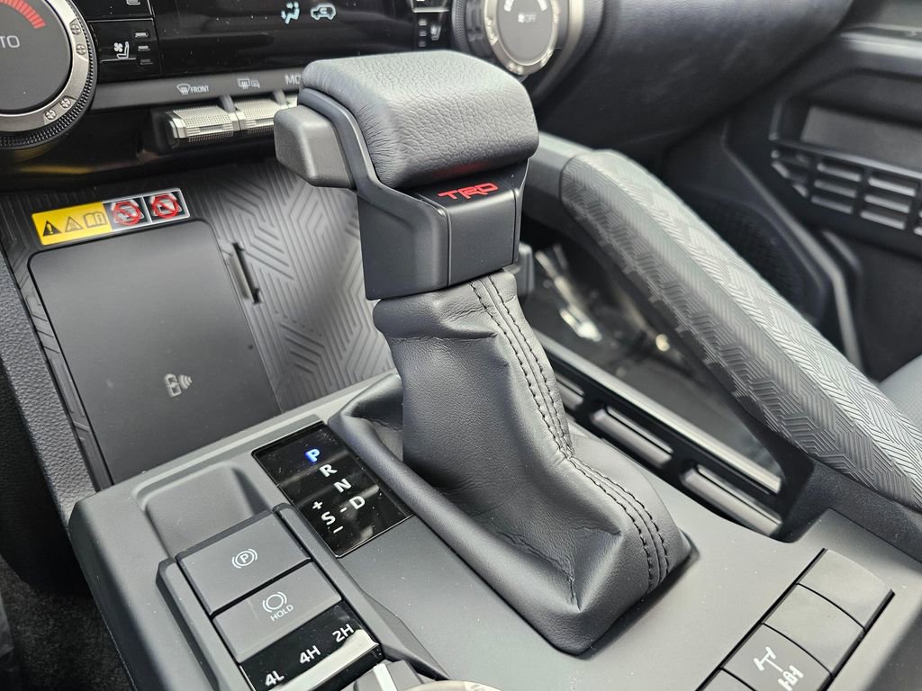 New 2026 Toyota 4Runner TRD Off-Road Premium AWD/4WD image 38