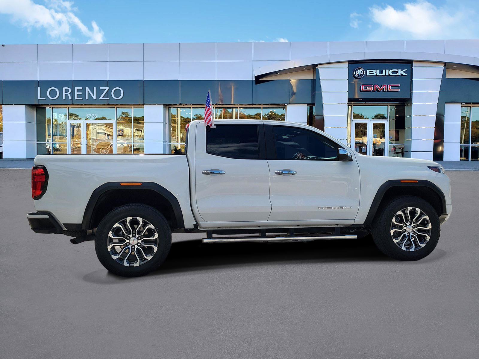 Used 2024 GMC Canyon Denali AWD/4WD image 4