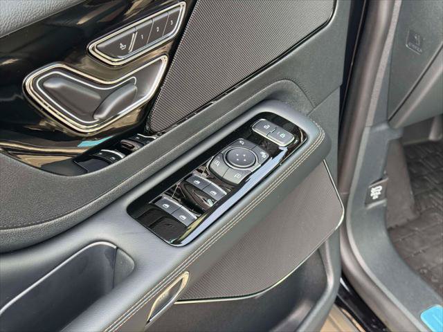 Used 2026 Lincoln Aviator AWD image 17