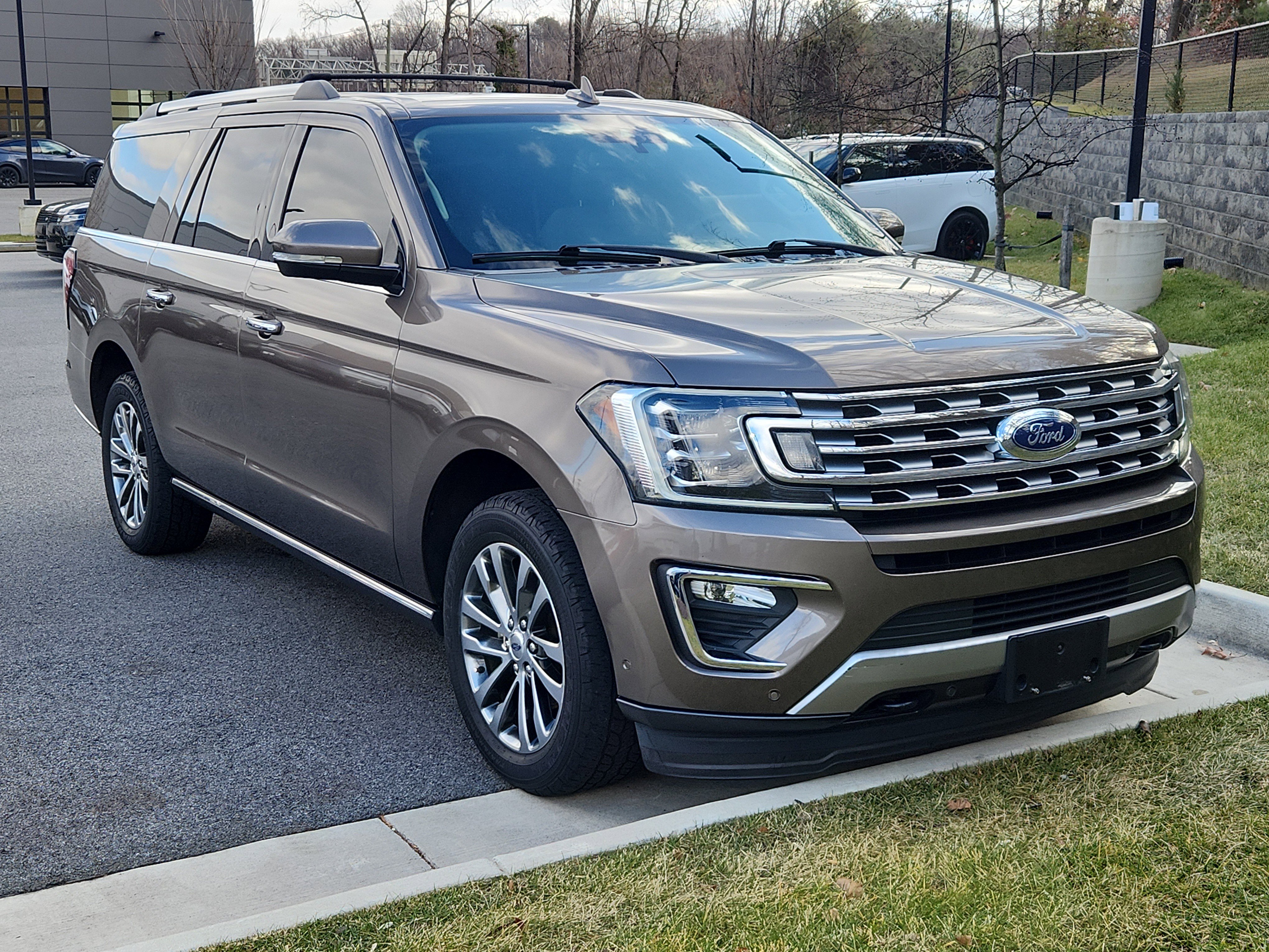 Used 2018 Ford Expedition Max Limited w/ Equipment Group 301A image 10