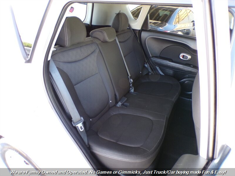 Used 2018 Kia Soul FWD image 22