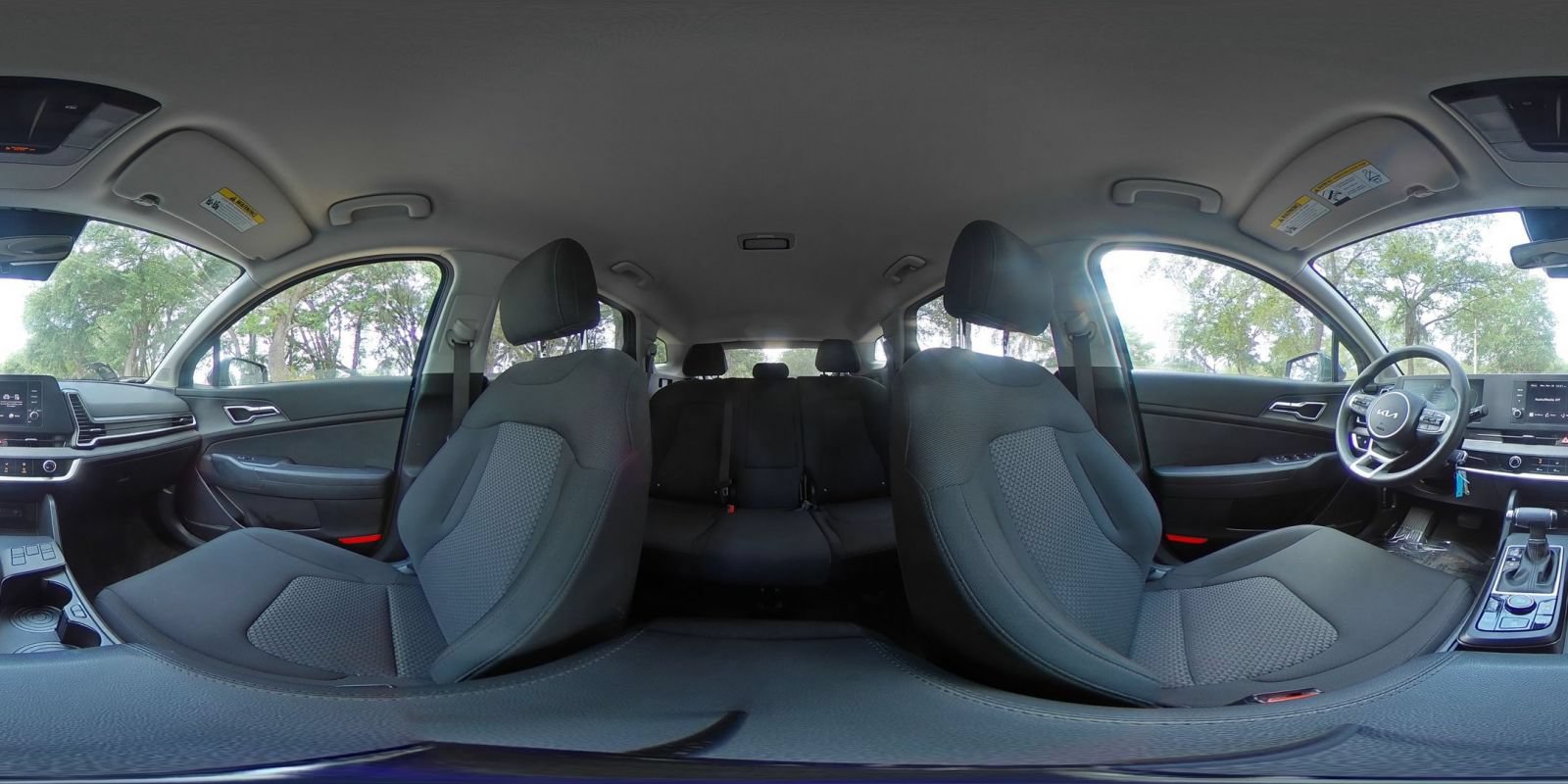 Used 2025 Kia Sportage LX FWD image 39