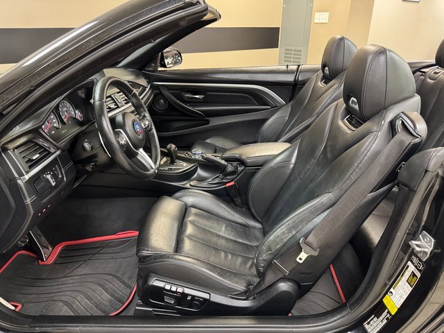 Used 2015 BMW M4 Convertible image 8