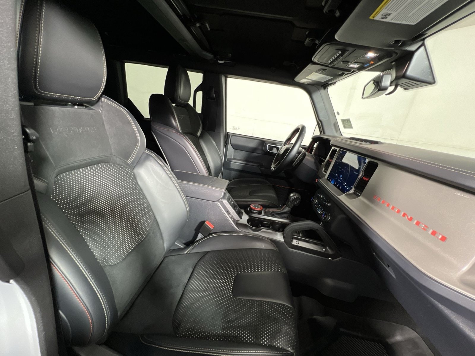 Used 2024 Ford Bronco Raptor w/ Interior Carbon Fiber Pack 6 AWD/4WD image 26