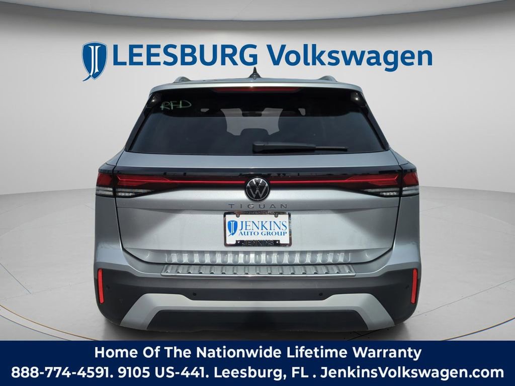 New 2026 Volkswagen Tiguan S FWD image 7
