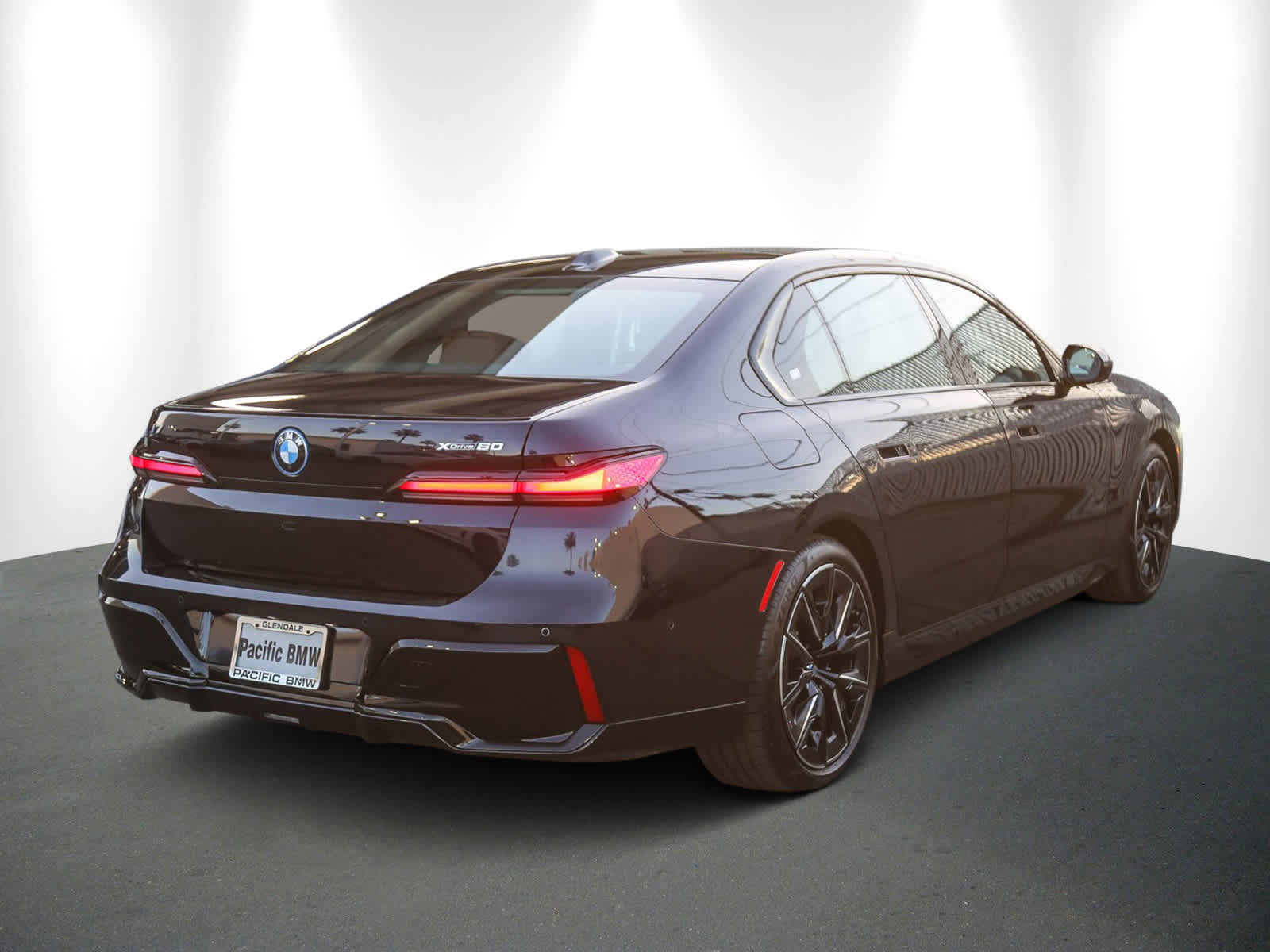 Used 2025 BMW i7 xDrive60 image 6