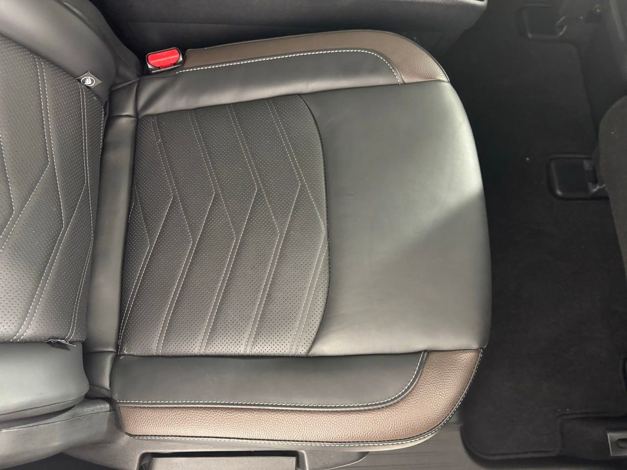 Used 2025 Nissan Pathfinder Platinum image 33