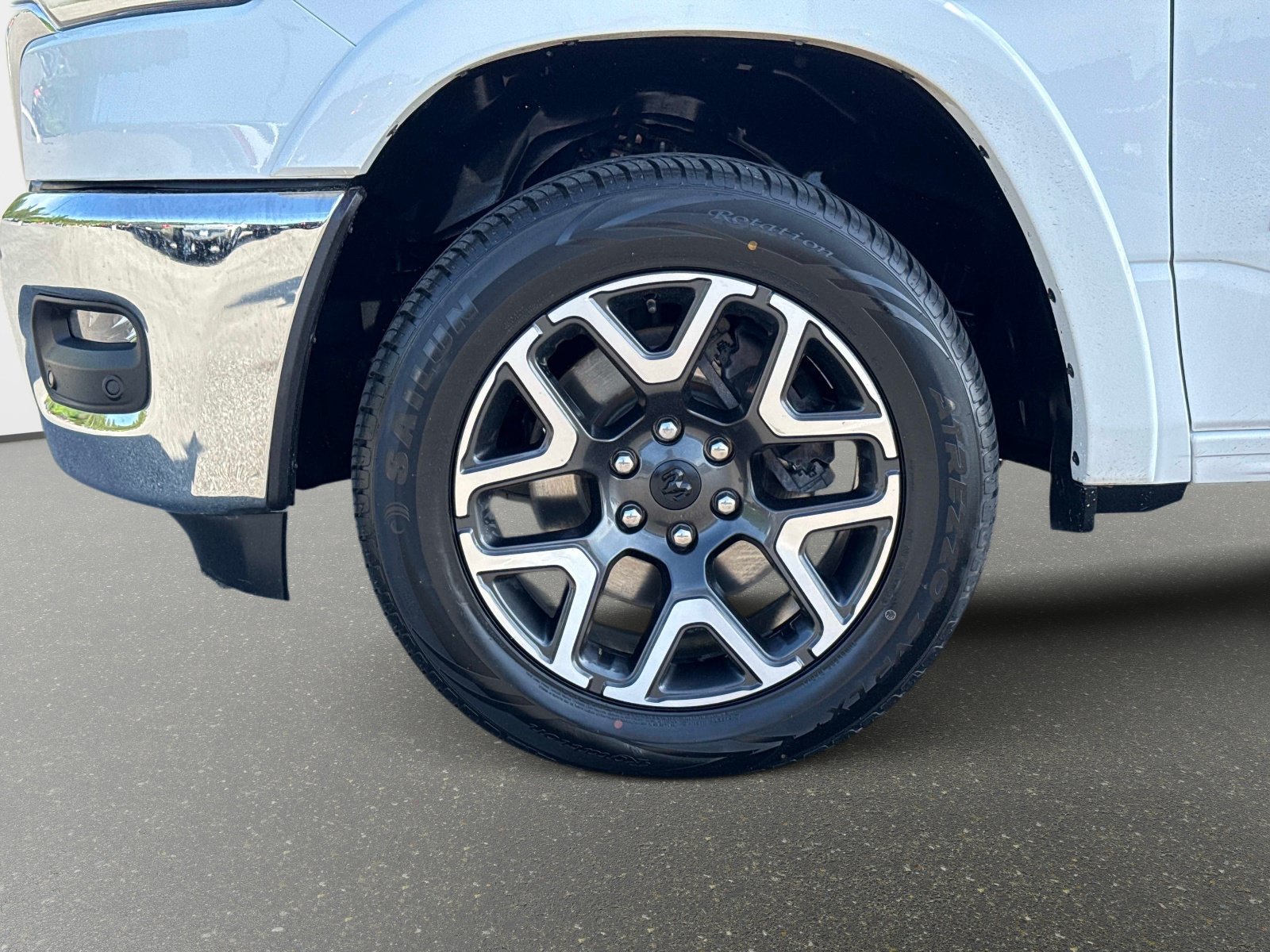 Certified 2025 RAM 1500 Laramie AWD/4WD image 11