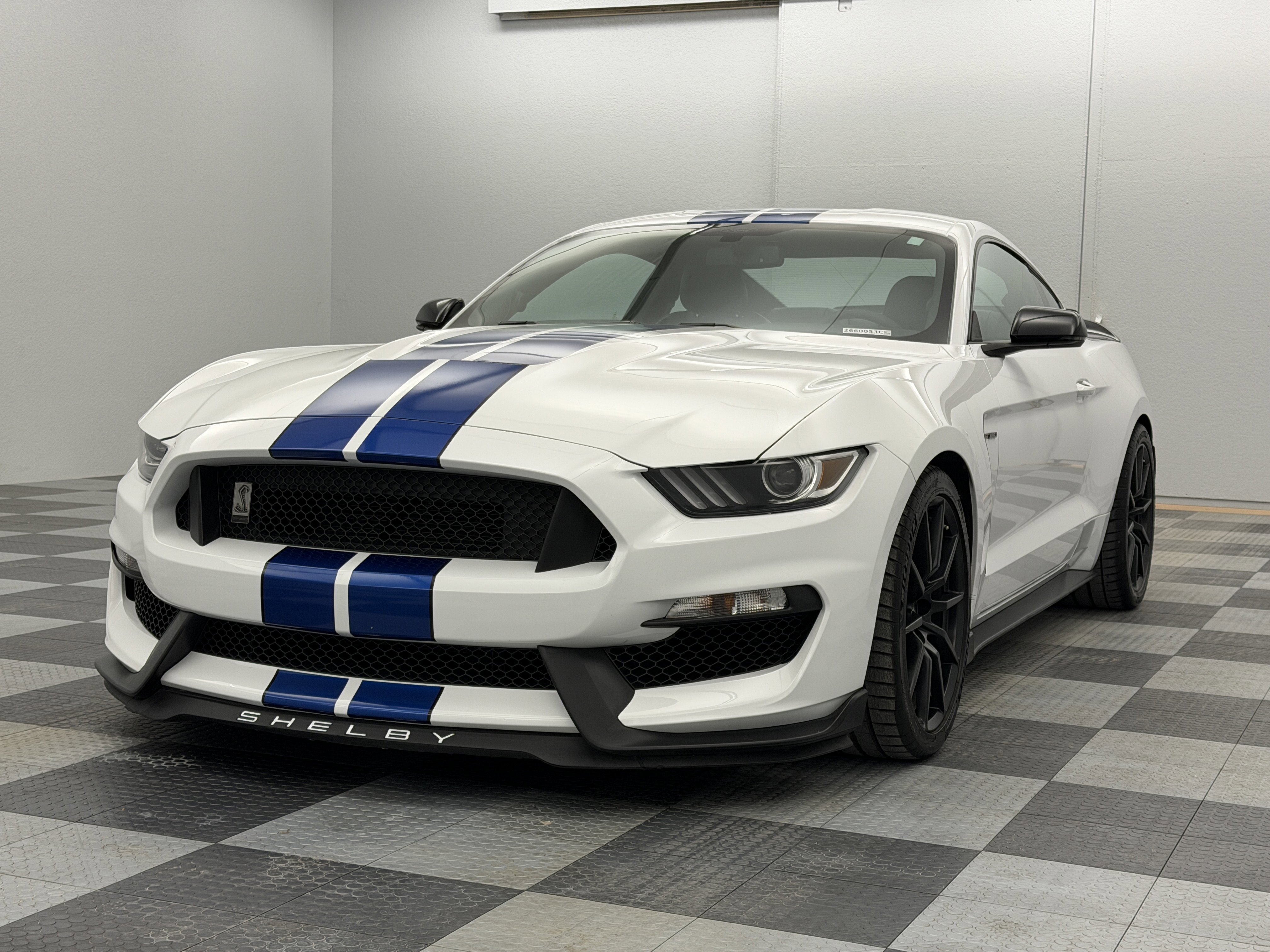 Used 2017 Ford Mustang Shelby GT350 image 7