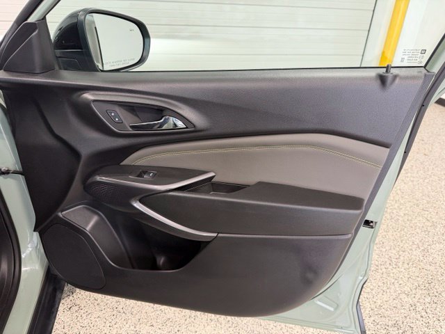 Used 2024 Chevrolet Trax ACTIV w/ Driver Confidence Package FWD image 21