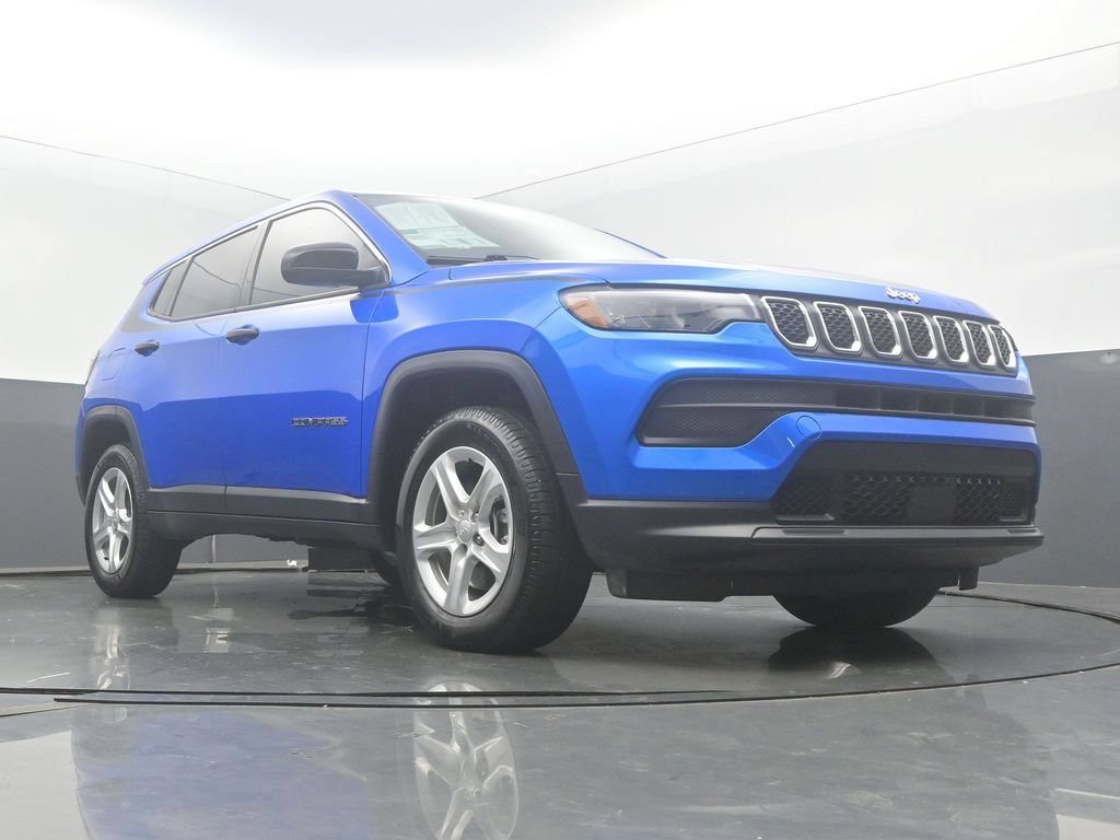 Used 2023 Jeep Compass Sport w/ Mopar Graphics Package AWD/4WD image 51