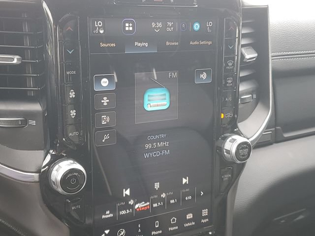 Used 2023 RAM 1500 Laramie AWD/4WD image 26
