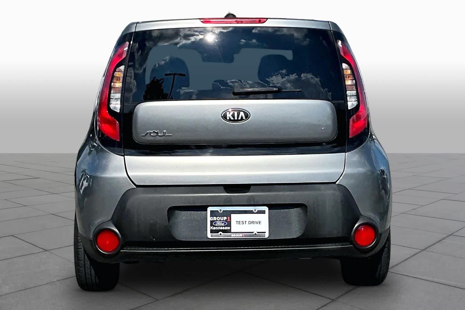 Used 2015 Kia Soul FWD image 4