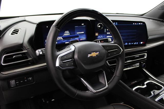Used 2026 Chevrolet Traverse High Country AWD/4WD image 14