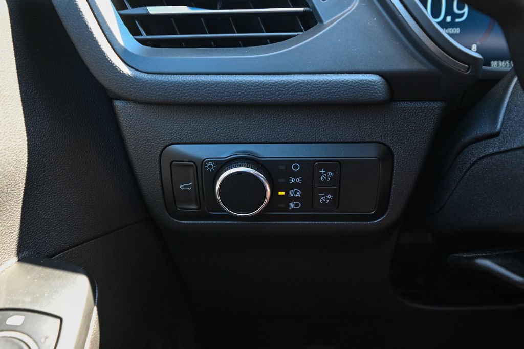 Used 2023 Ford Escape Active w/ Tech Pack #2 AWD/4WD image 40
