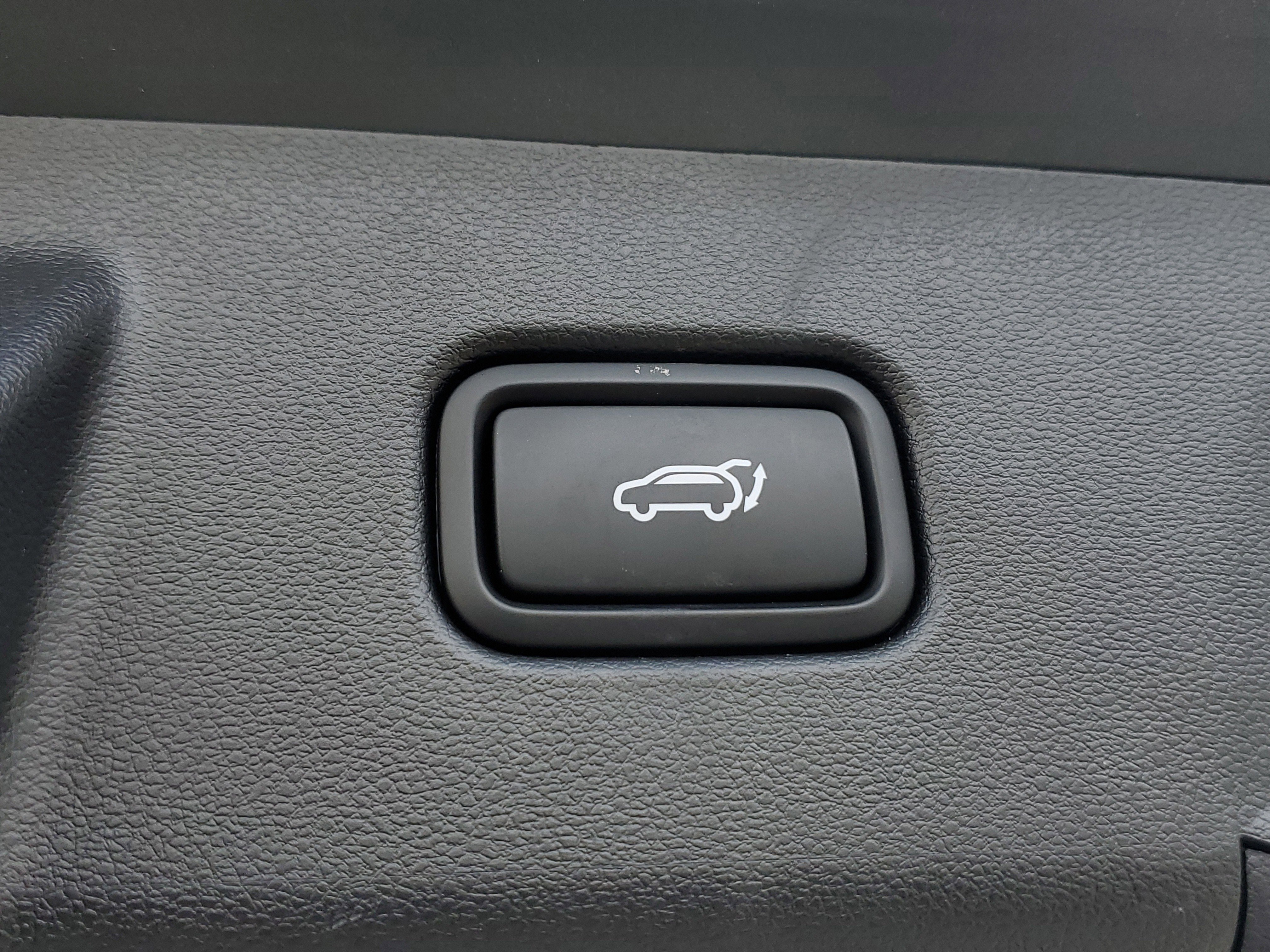 Used 2022 Hyundai Tucson Limited w/ Cargo Package image 10