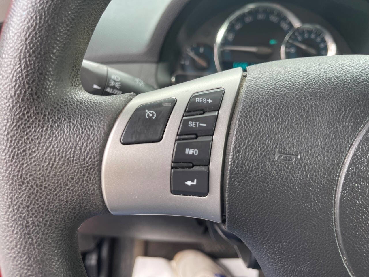 Used 2011 Chevrolet HHR LT image 19