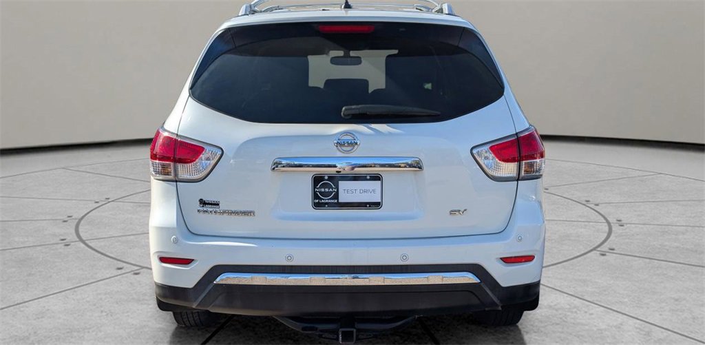 Used 2015 Nissan Pathfinder SV image 6
