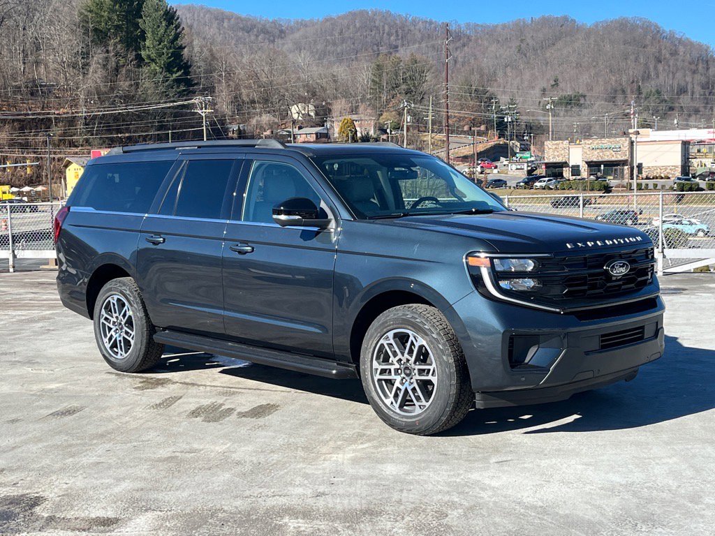 New 2025 Ford Expedition Max Active image 1