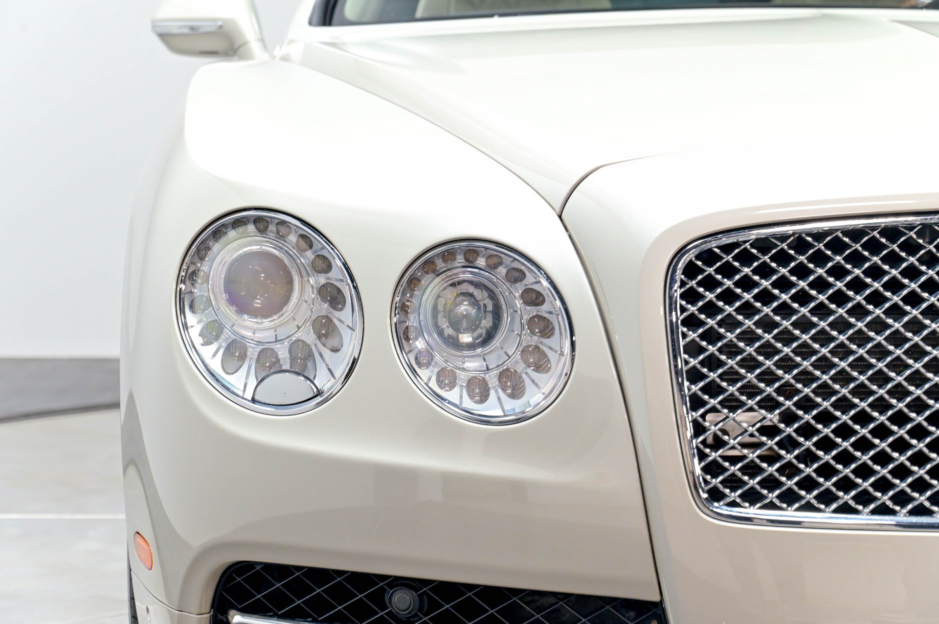Used 2015 Bentley Flying Spur W12 AWD/4WD image 62