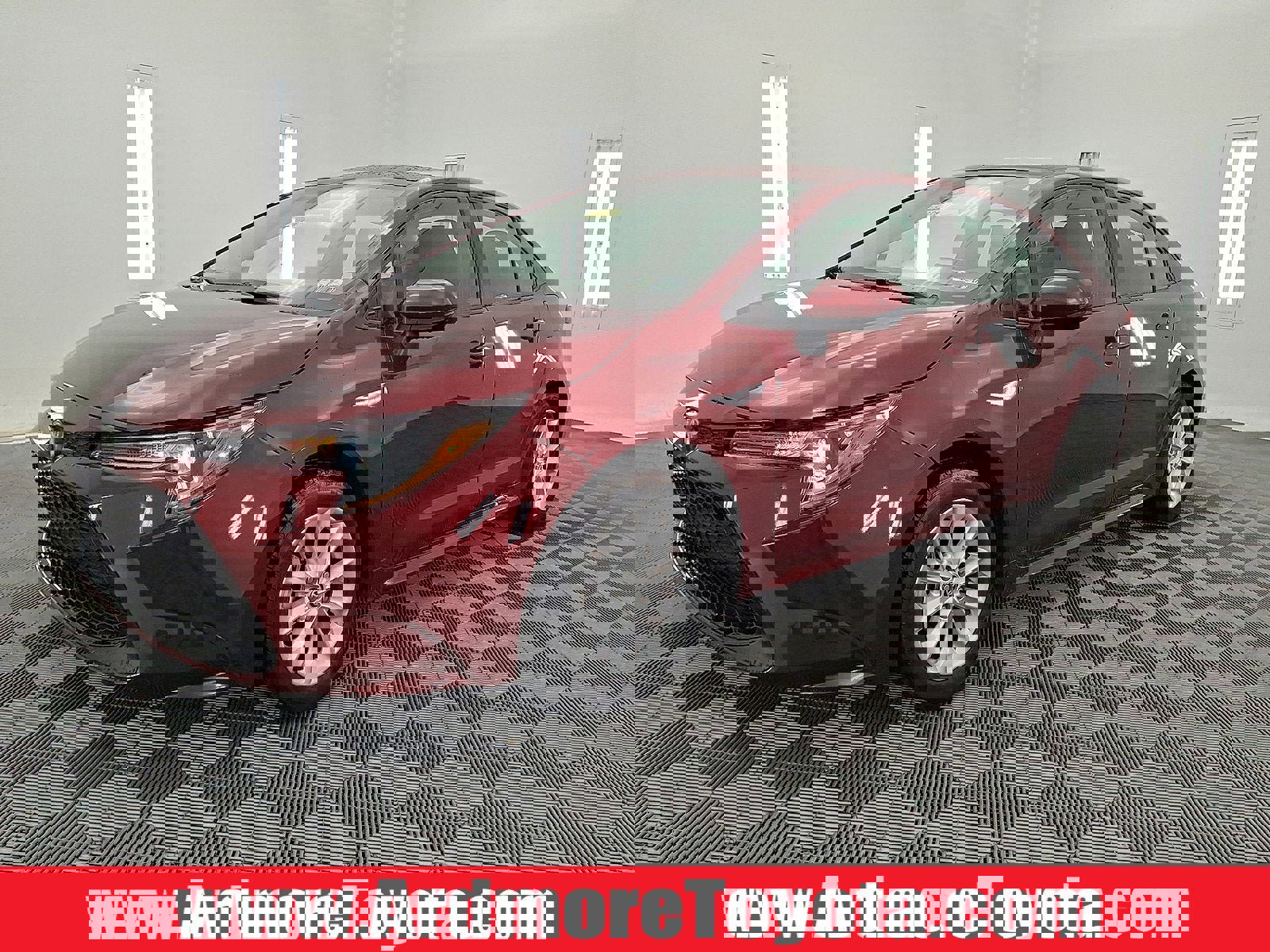 Used 2022 Toyota Corolla LE image 1