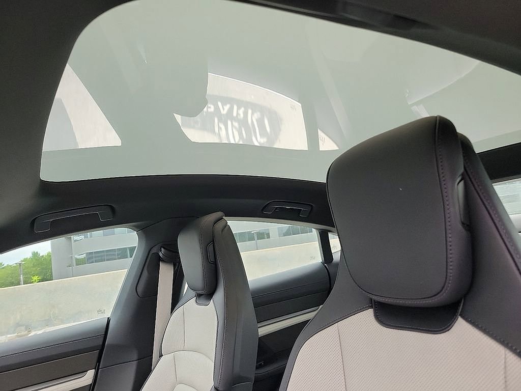 Used 2025 Porsche Taycan 4S image 14