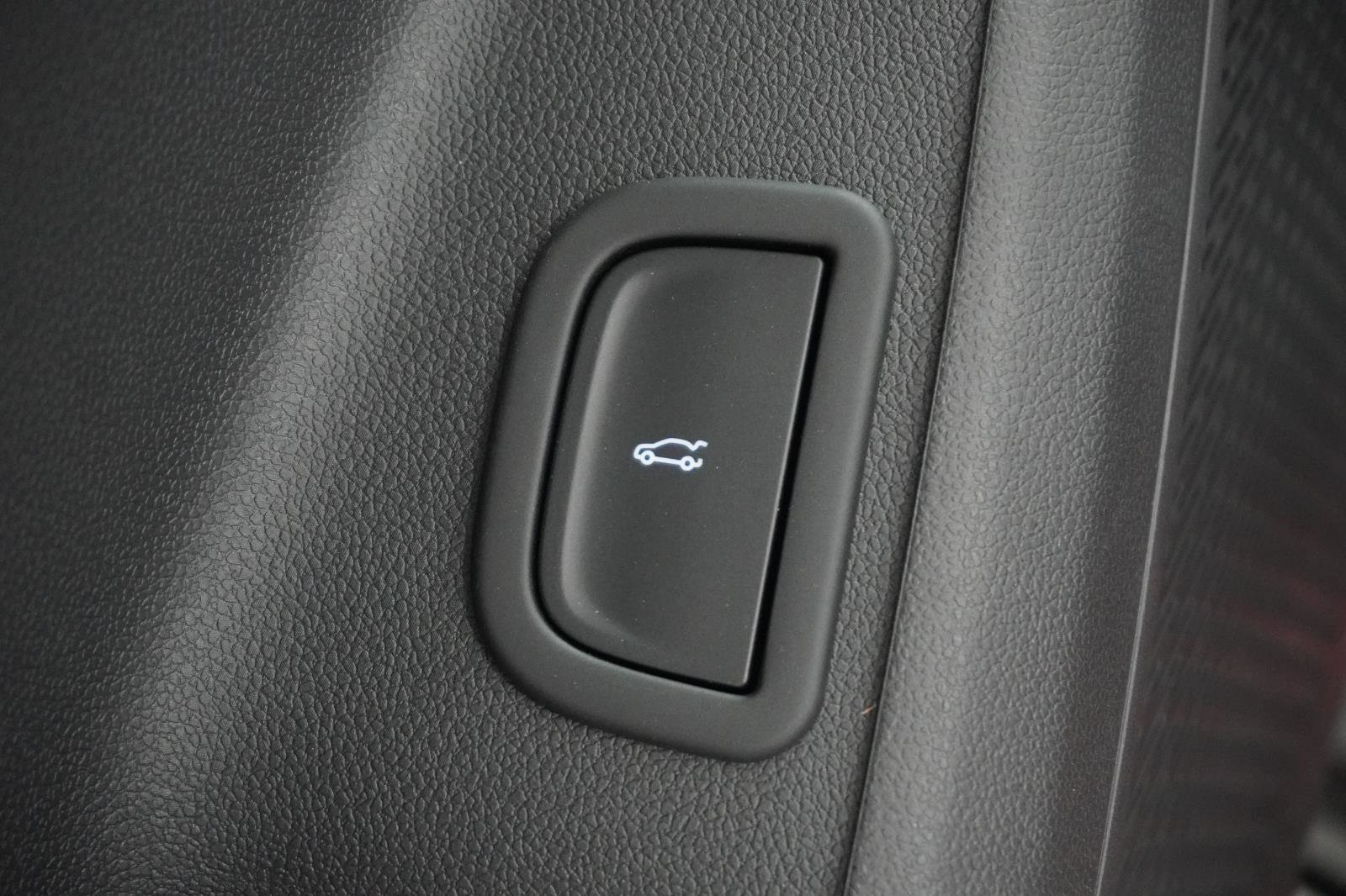 New 2026 Chevrolet Traverse LT w/ Sun and Wheel Package image 14