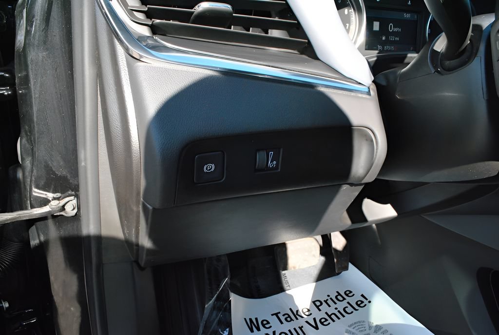 Used 2022 Buick Enclave Essence w/ Experience Buick Package AWD/4WD image 16