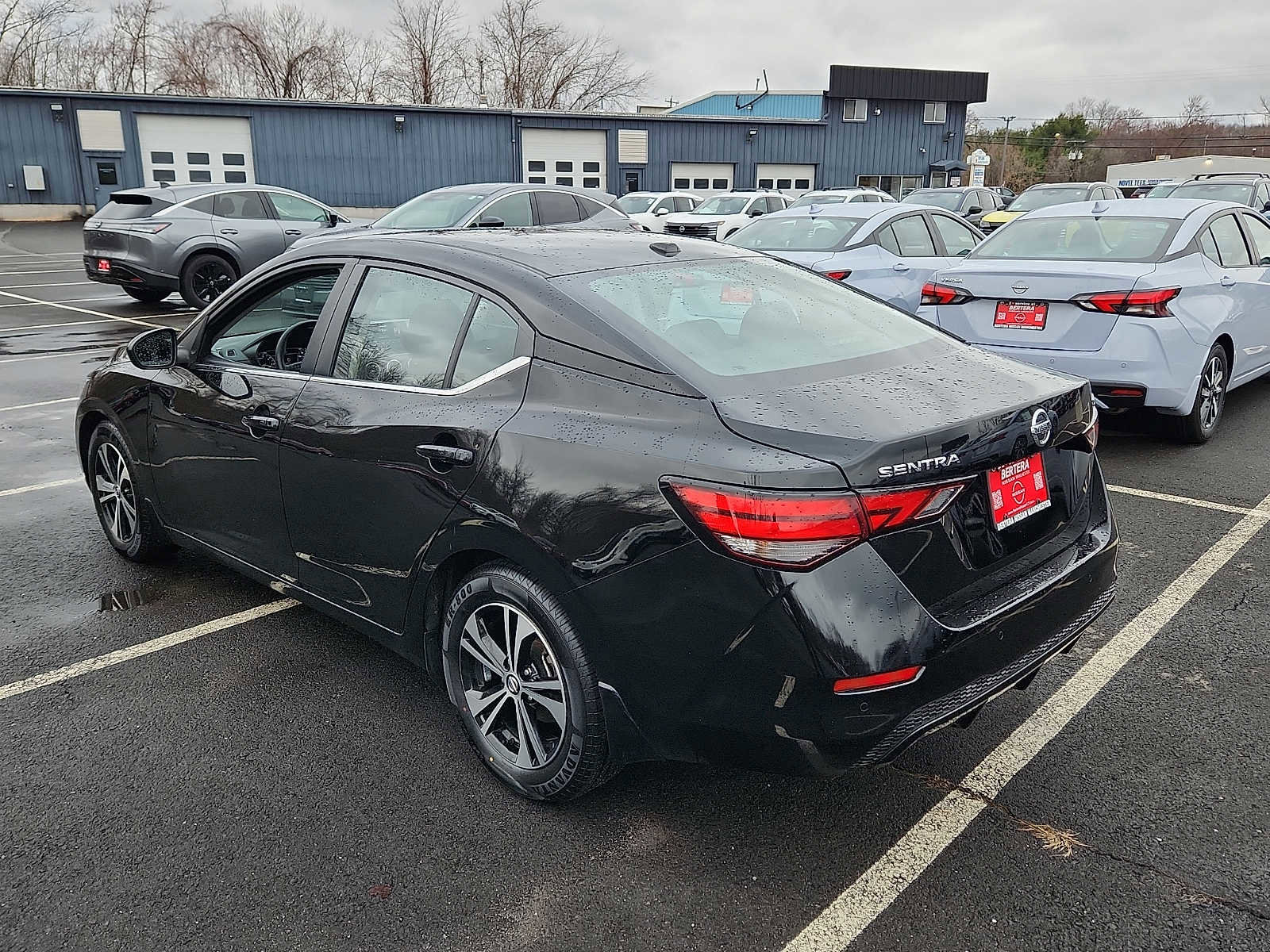 Used 2023 Nissan Sentra SV image 6