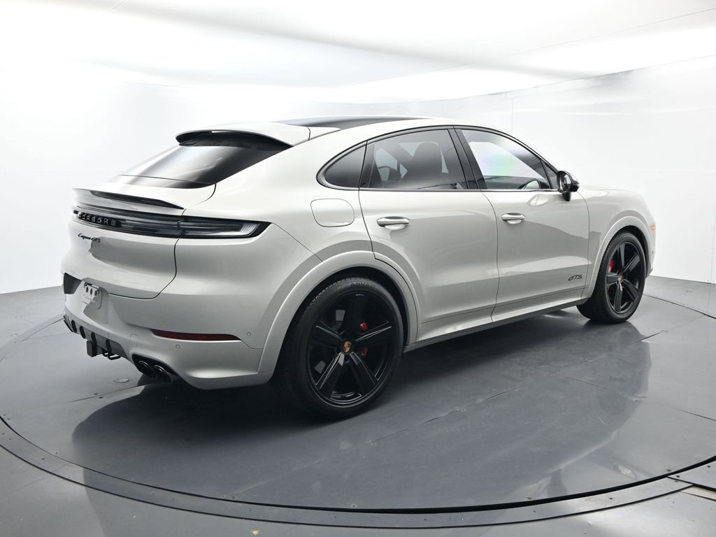 Certified 2026 Porsche Cayenne GTS AWD/4WD image 15