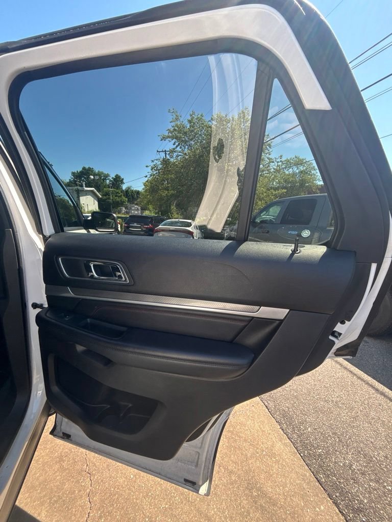 Used 2016 Ford Explorer Sport AWD/4WD image 21