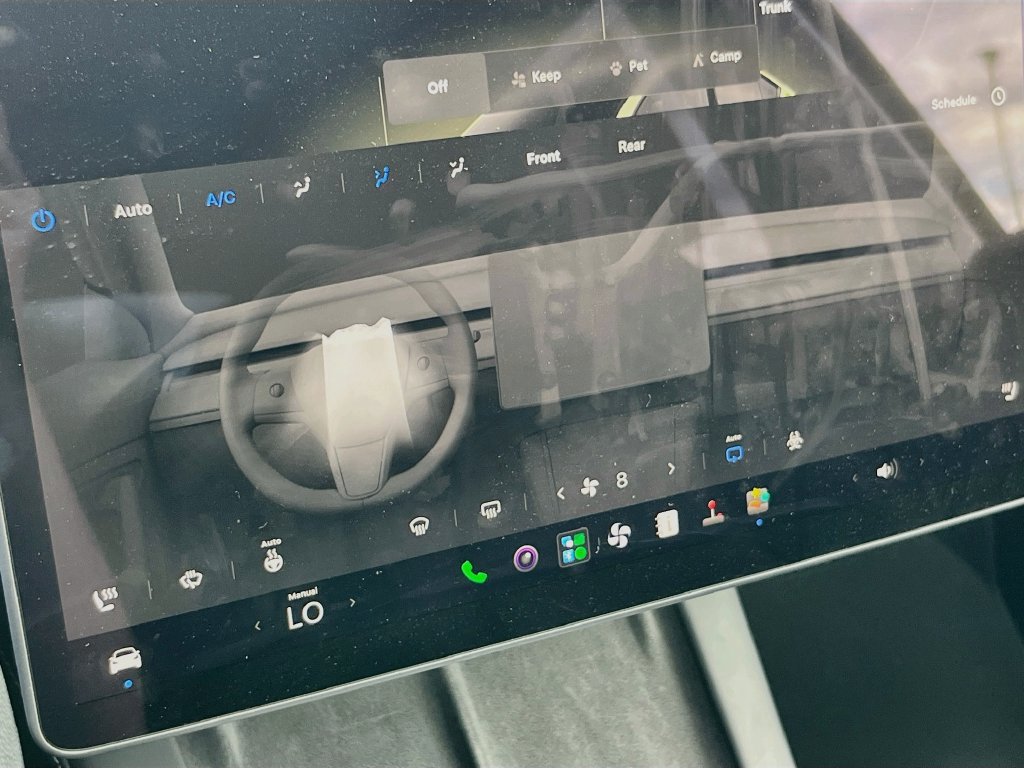 Used 2025 Tesla Model Y Long Range RWD image 15