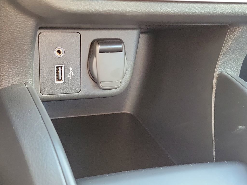 Used 2025 Nissan Versa S w/ Trunk Package image 11