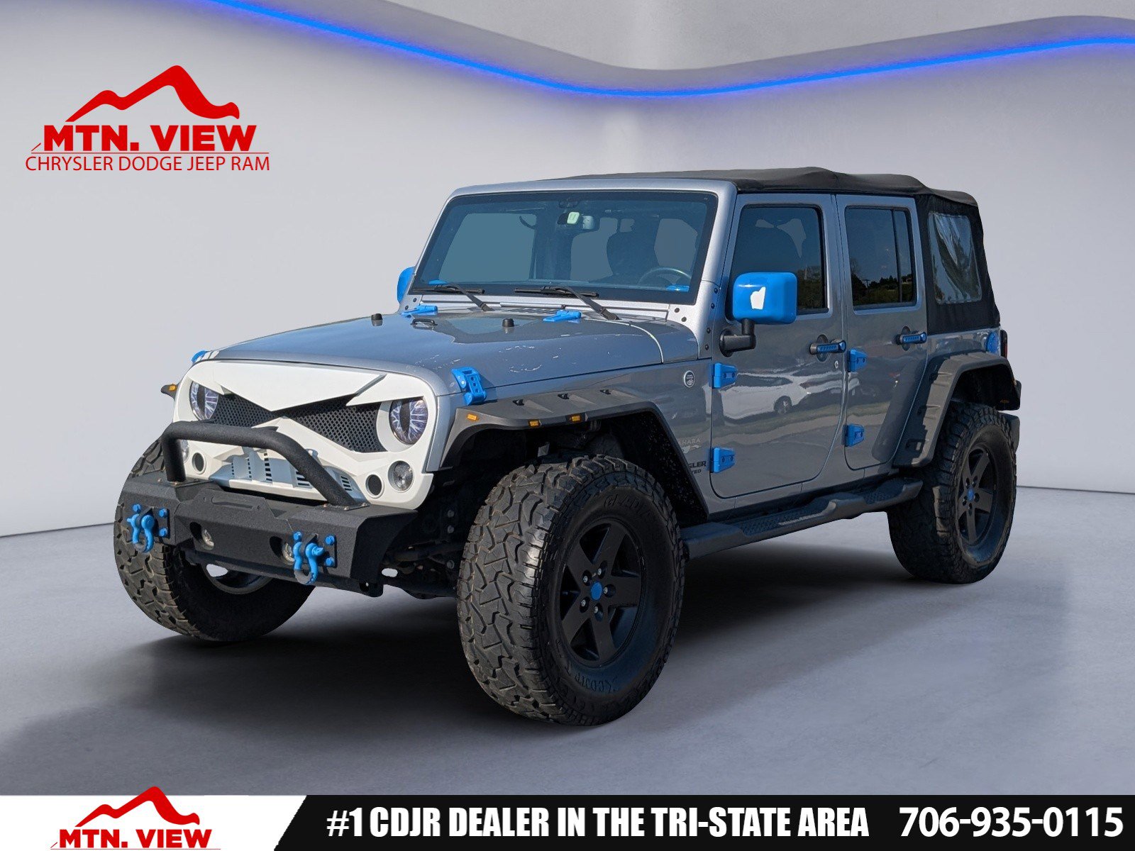 Used 2015 Jeep Wrangler Unlimited Sahara w/ Max Tow Package AWD/4WD image 1