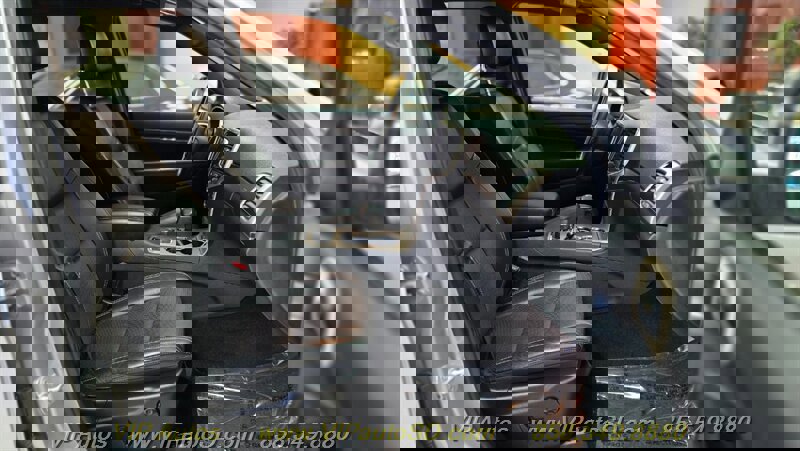 Used 2014 Jeep Grand Cherokee Limited w/ Luxury Group II image 17