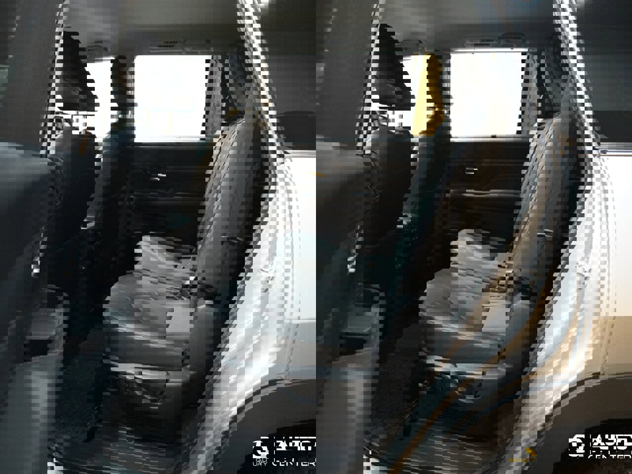 Used 2025 Toyota Grand Highlander AWD Hybrid image 28