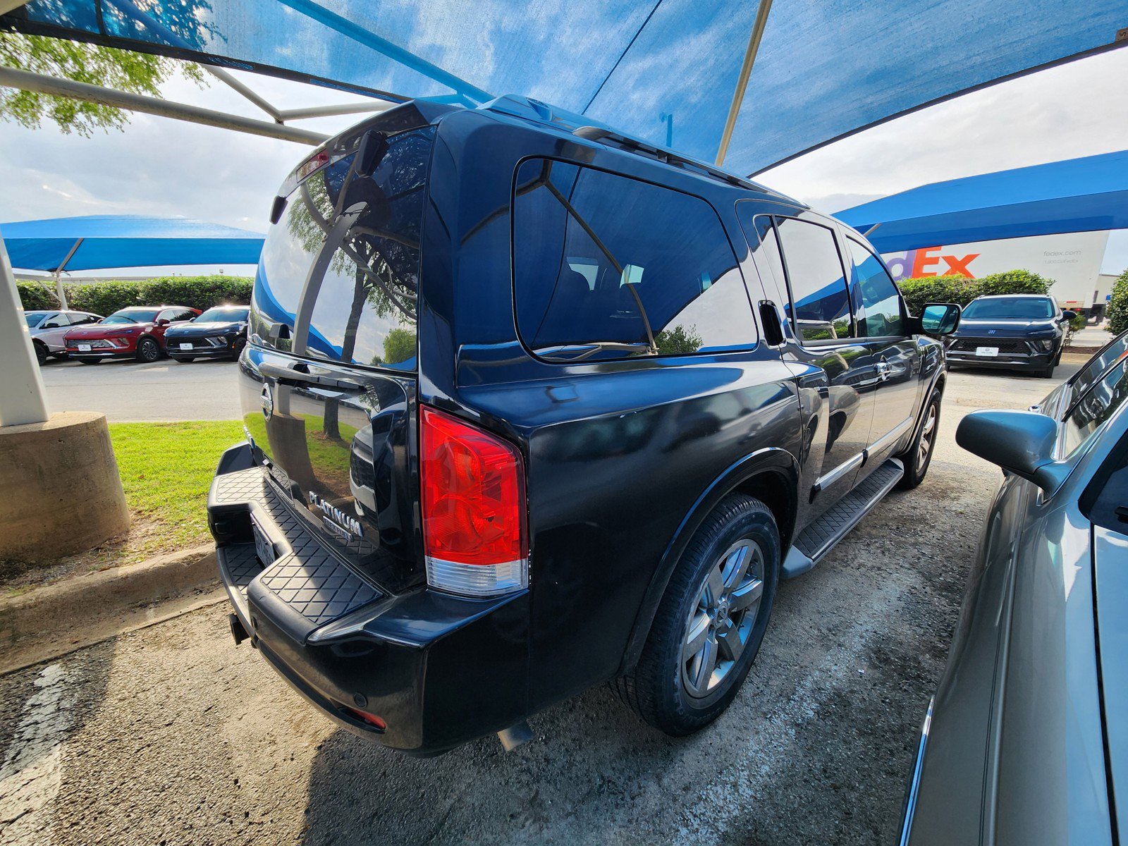 Used 2014 Nissan Armada Platinum image 4