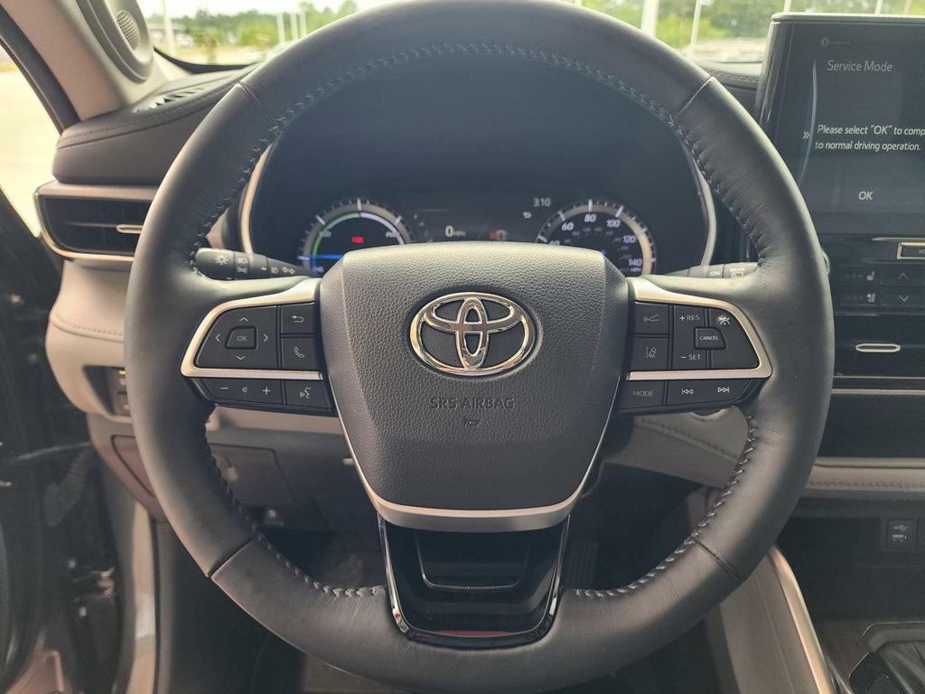 Used 2022 Toyota Highlander Platinum FWD image 19