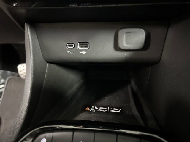 Certified 2024 Buick Encore GX Sport Touring w/ Advanced Technology Package FWD image 33