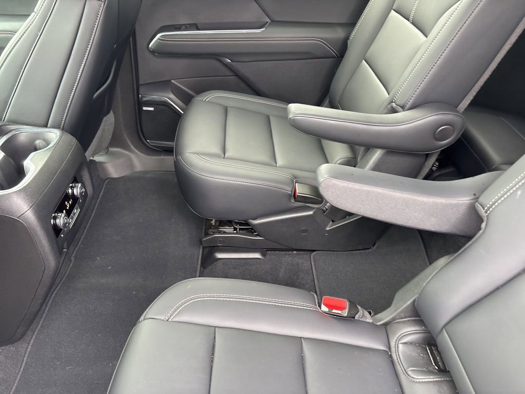 Certified 2024 GMC Acadia Elevation w/ Luxury Package image 18